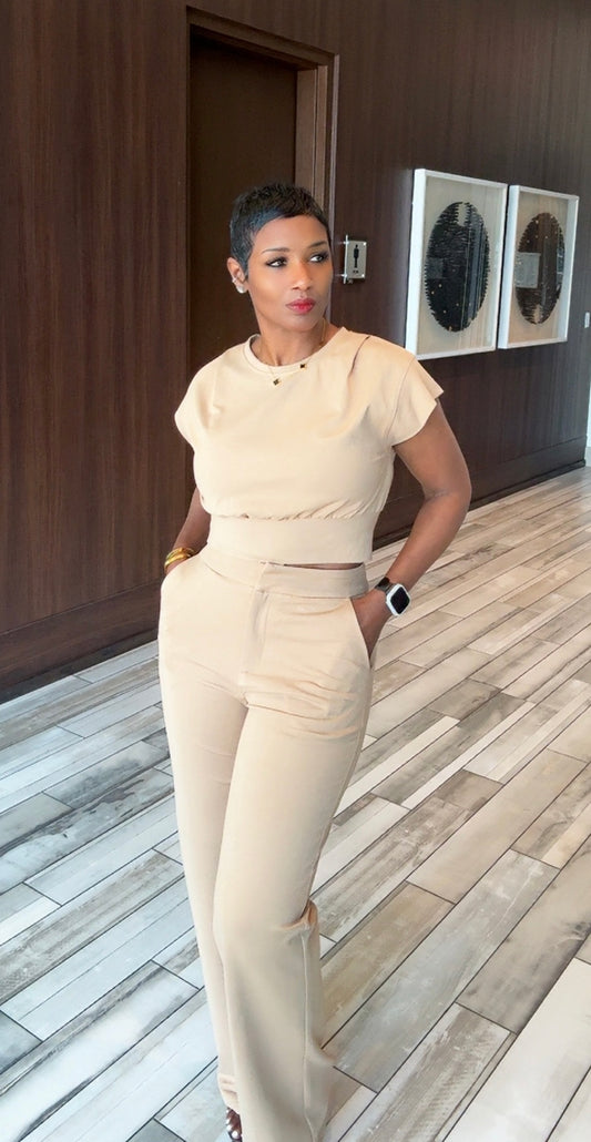 Cozy Corporate Beige Set