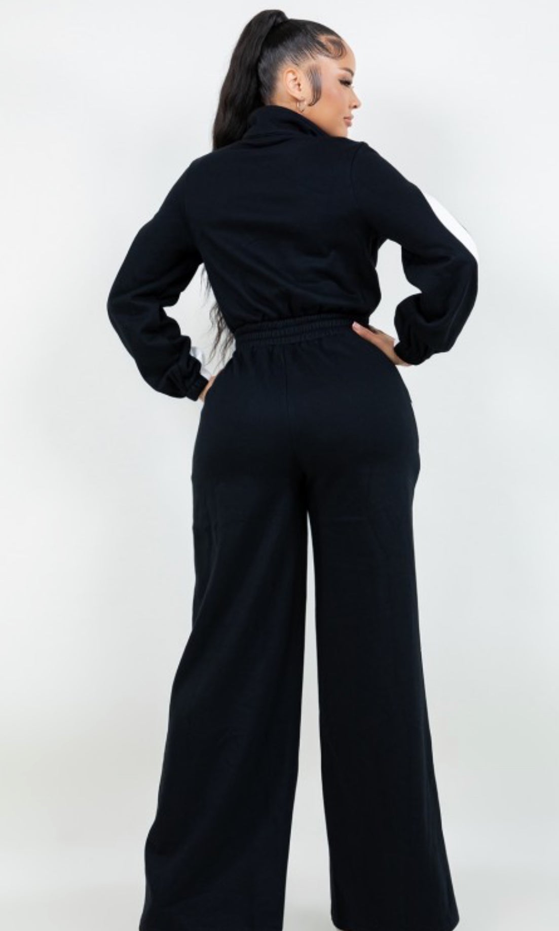 Come Pop Out in Black and White Jumpsuit