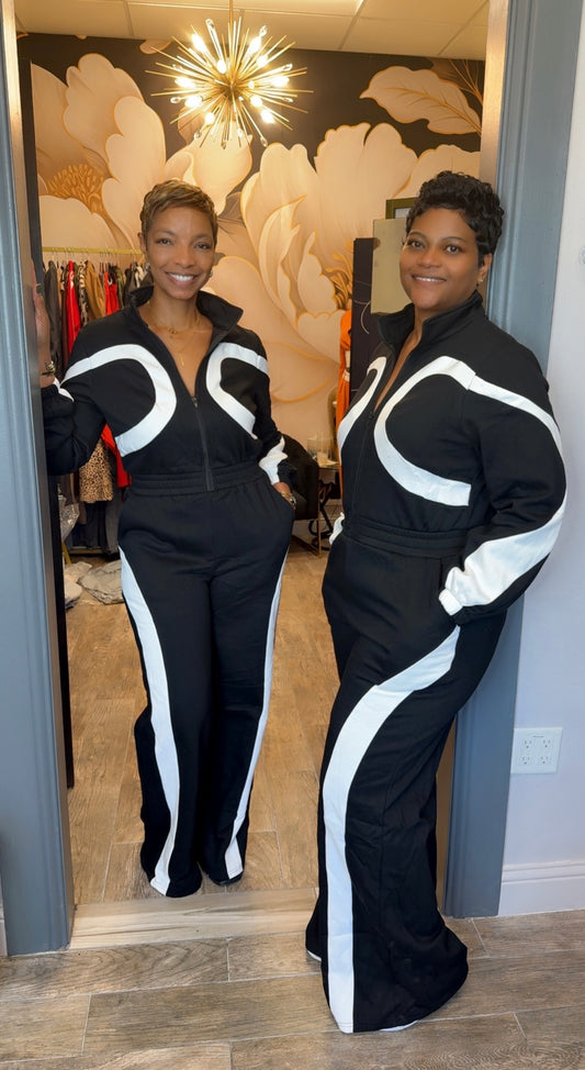 Come Pop Out in Black and White Jumpsuit